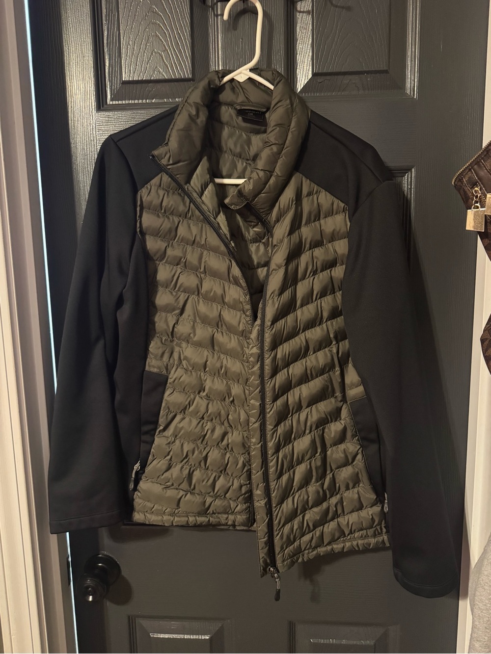 32 Degrees Olive Green and Black Hybrid Puffer Jacket